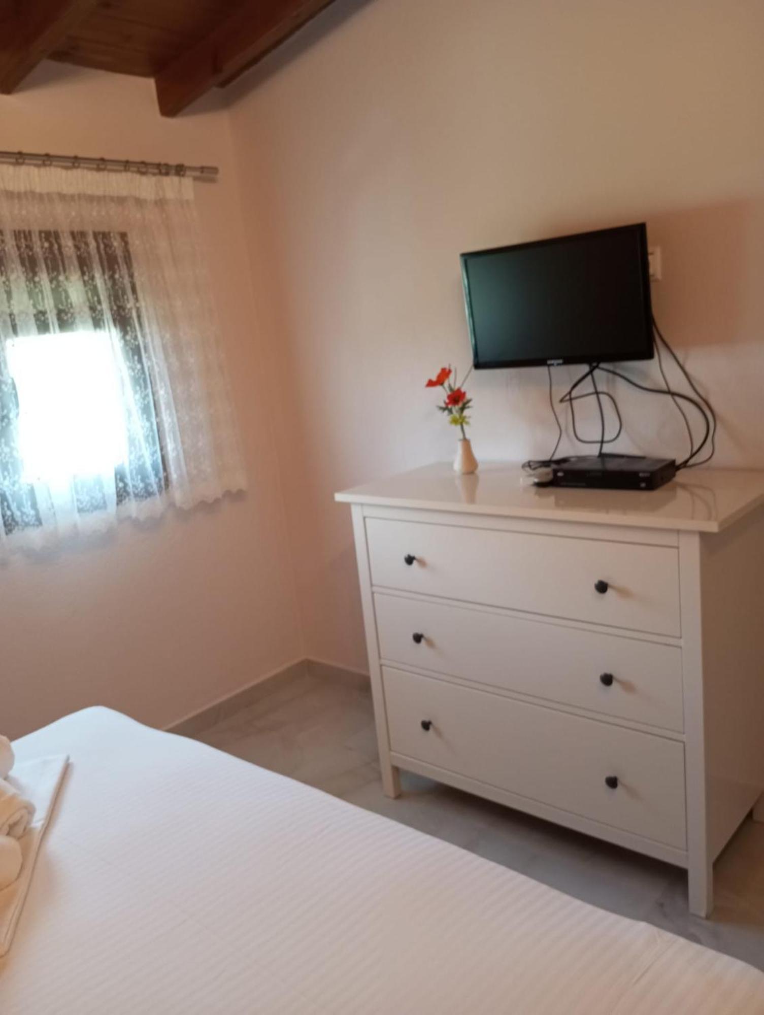 شقة Lampos House فوروفورو المظهر الخارجي الصورة